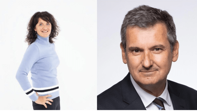 Deux diplômés...