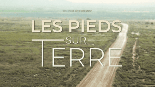 Projection du film « Les pieds sur Terre » 🎬